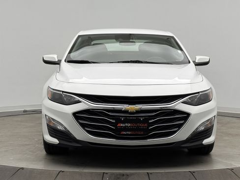 Used 2023 Chevrolet Malibu LT image 2