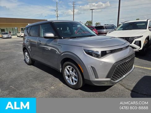 Used 2025 Kia Soul LX w/ LX Technology Package FWD image 22