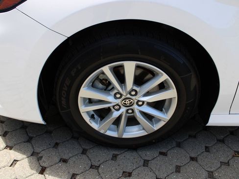 Used 2025 Toyota Camry LE AWD/4WD image 12