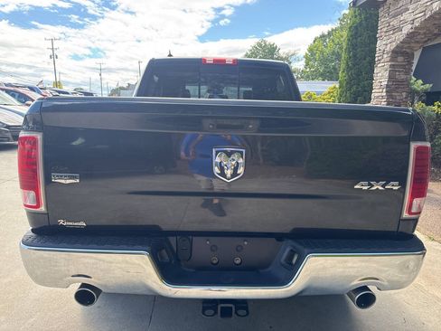 Used 2016 RAM 1500 Laramie w/ Convenience Group AWD/4WD image 4
