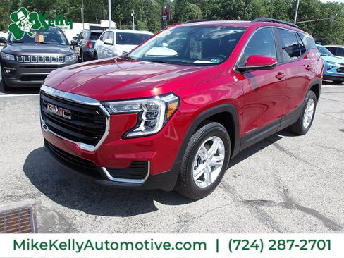 Used 2023 GMC Terrain SLE w/ Driver Convenience Package AWD/4WD image 3