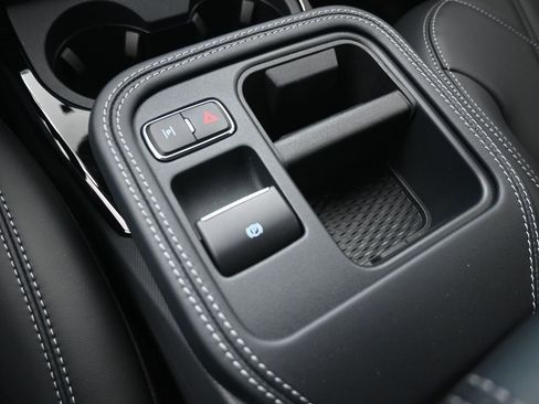 New 2025 Ford Mustang Mach-E Select image 29