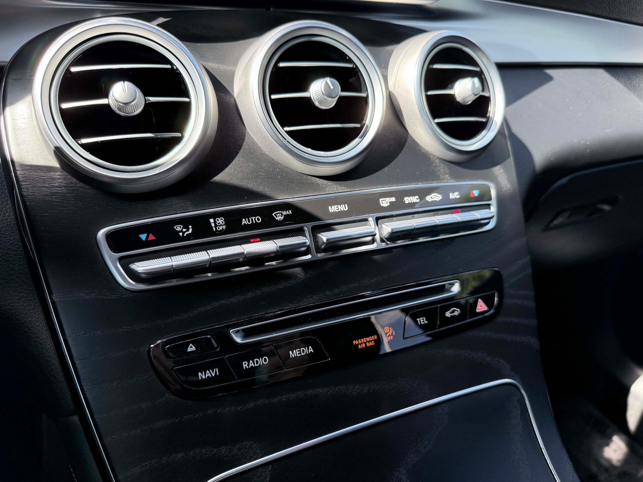 Used 2018 Mercedes-Benz GLC 300 image 25