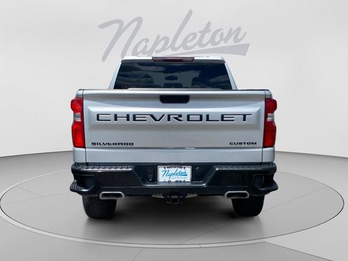 Used 2021 Chevrolet Silverado 1500 Custom Trail Boss w/ Safety Confidence Package AWD/4WD image 4