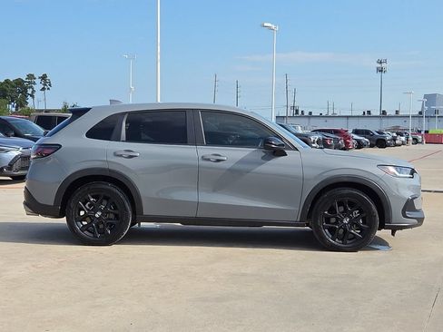 Used 2025 Honda HR-V Sport image 7