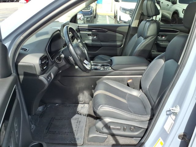 Certified 2024 Honda Pilot Touring image 4