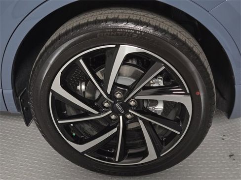 New 2025 Lincoln Corsair Grand Touring w/ Rear Removable Package Tray image 5