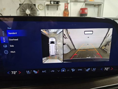 New 2026 Chevrolet Suburban High Country image 20