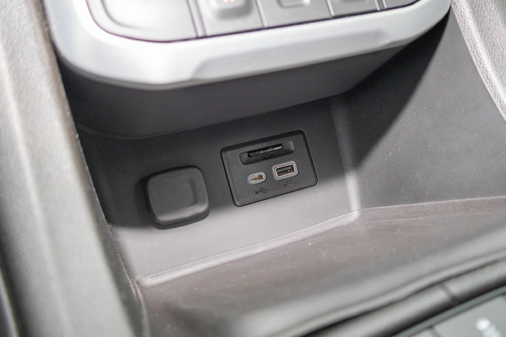 Used 2023 GMC Acadia SLT AWD/4WD image 22