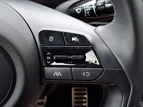 Certified 2025 Hyundai Elantra Sport FWD image 21