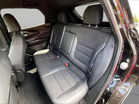 Used 2021 Chevrolet TrailBlazer RS w/ Technology Package FWD image 25
