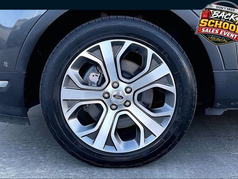 Used 2019 Ford Explorer Platinum AWD/4WD image 9