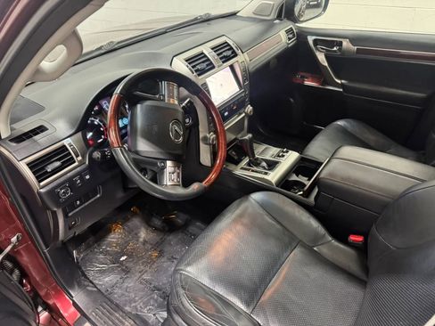 Used 2013 Lexus GX 460 Premium w/ Comfort Plus Pkg image 18