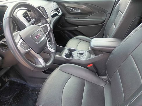 Certified 2022 GMC Terrain SLT image 10
