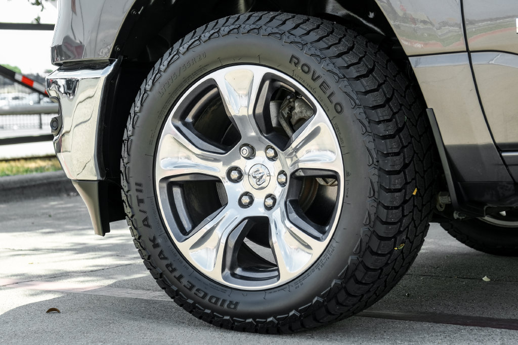 Used 2023 RAM 1500 Laramie AWD/4WD image 73