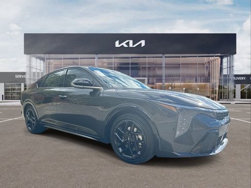 New 2025 Kia K4 GT-Line Turbo image 2