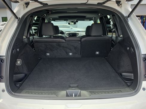 Used 2024 Honda Passport EX-L image 10