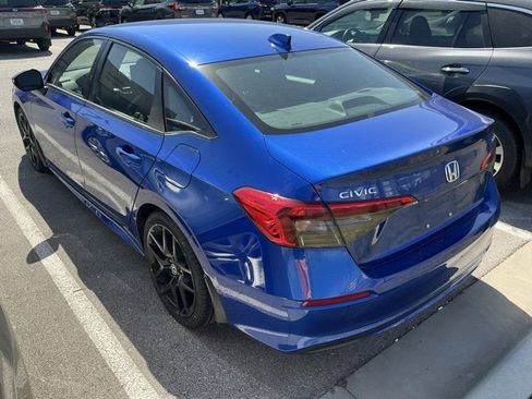 Used 2024 Honda Civic Sport image 8