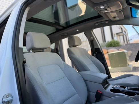 Used 2018 Hyundai Tucson Value AWD/4WD image 37