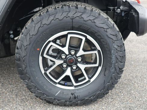 New 2026 Jeep Wrangler Unlimited Rubicon image 13