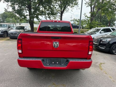 Used 2017 RAM 1500 Express RWD image 6