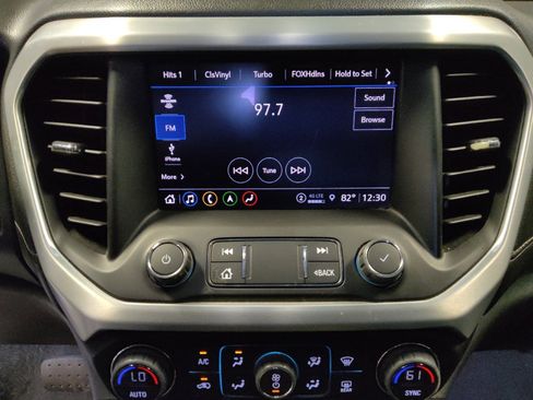 Used 2023 GMC Acadia SLT FWD image 25
