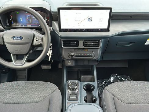 Used 2025 Ford Maverick XL image 12