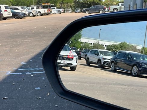 Used 2025 Kia K4 LXS image 19