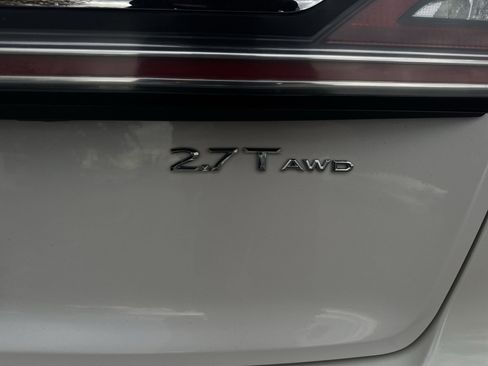 Used 2019 Lincoln Nautilus Reserve image 33