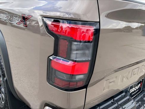 Used 2024 Nissan Frontier Pro-X w/ Pro Convenience Package RWD image 28