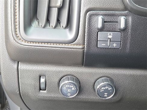 Used 2021 GMC Canyon AT4 w/ Driver Alert Package image 24