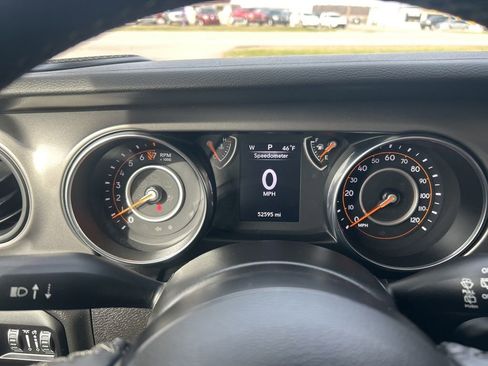 Used 2022 Jeep Wrangler Unlimited Sport AWD/4WD image 21