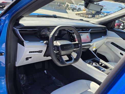 New 2026 Jeep Cherokee Overland image 10