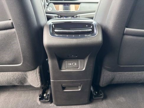 Certified 2023 Cadillac XT6 Luxury FWD image 16