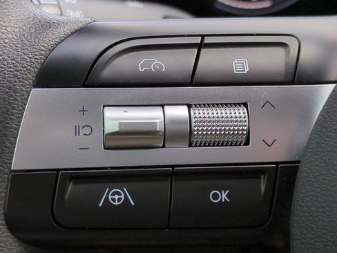 Certified 2025 Hyundai Santa Cruz SEL image 23