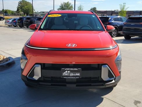 Used 2024 Hyundai Kona SEL AWD/4WD image 8