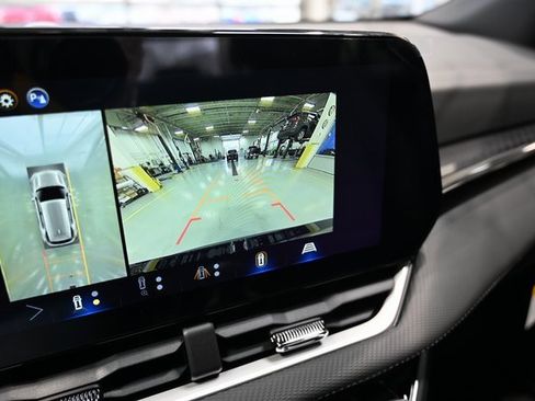 New 2026 Chevrolet Equinox LT image 16