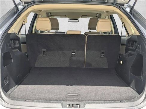 Used 2022 Ford Edge SEL image 6
