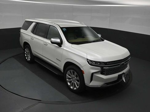 Used 2021 Chevrolet Tahoe Premier AWD/4WD image 40