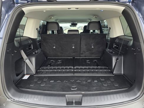 Used 2026 Hyundai Santa Fe SEL FWD image 17