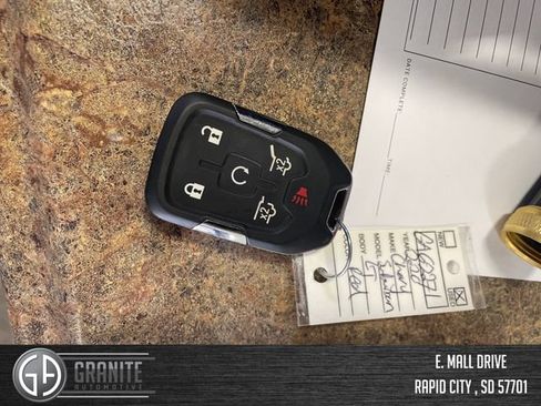 Used 2020 Chevrolet Suburban LT AWD/4WD image 7