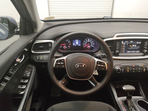 Used 2020 Kia Sorento LX FWD image 22