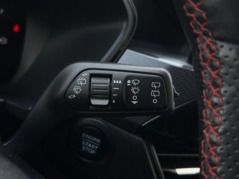 Used 2023 Ford Escape ST-Line AWD/4WD image 34