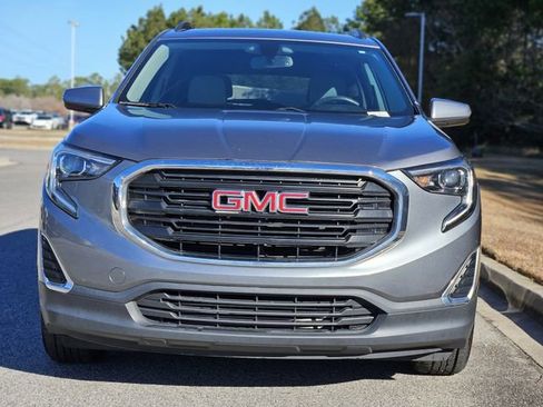 Used 2019 GMC Terrain SLE w/ Driver Convenience Package image 2