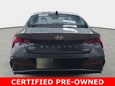 Certified 2025 Hyundai Elantra Limited image 6