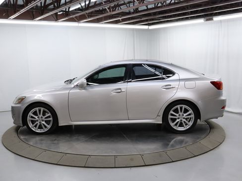 Used 2006 Lexus IS 350 image 4