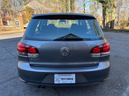 Used 2011 Volkswagen Golf 4-Door FWD image 8