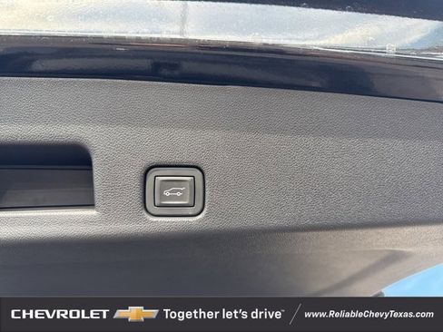 Certified 2024 Chevrolet Traverse RS image 13