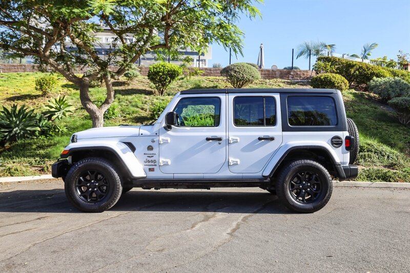 Used 2018 Jeep Wrangler Unlimited Sahara AWD/4WD image 2