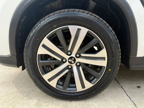 Used 2021 Mitsubishi Outlander Sport ES FWD image 33